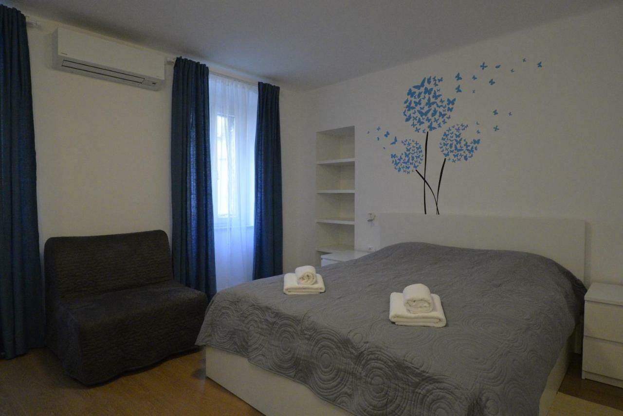 קרס Apartments And Rooms Oliva מראה חיצוני תמונה
