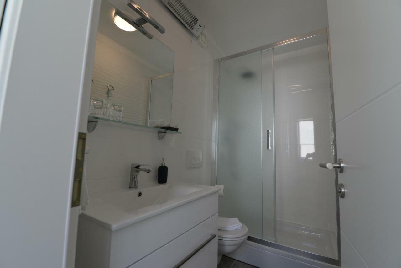 קרס Apartments And Rooms Oliva מראה חיצוני תמונה