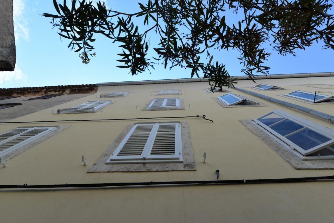 קרס Apartments And Rooms Oliva מראה חיצוני תמונה